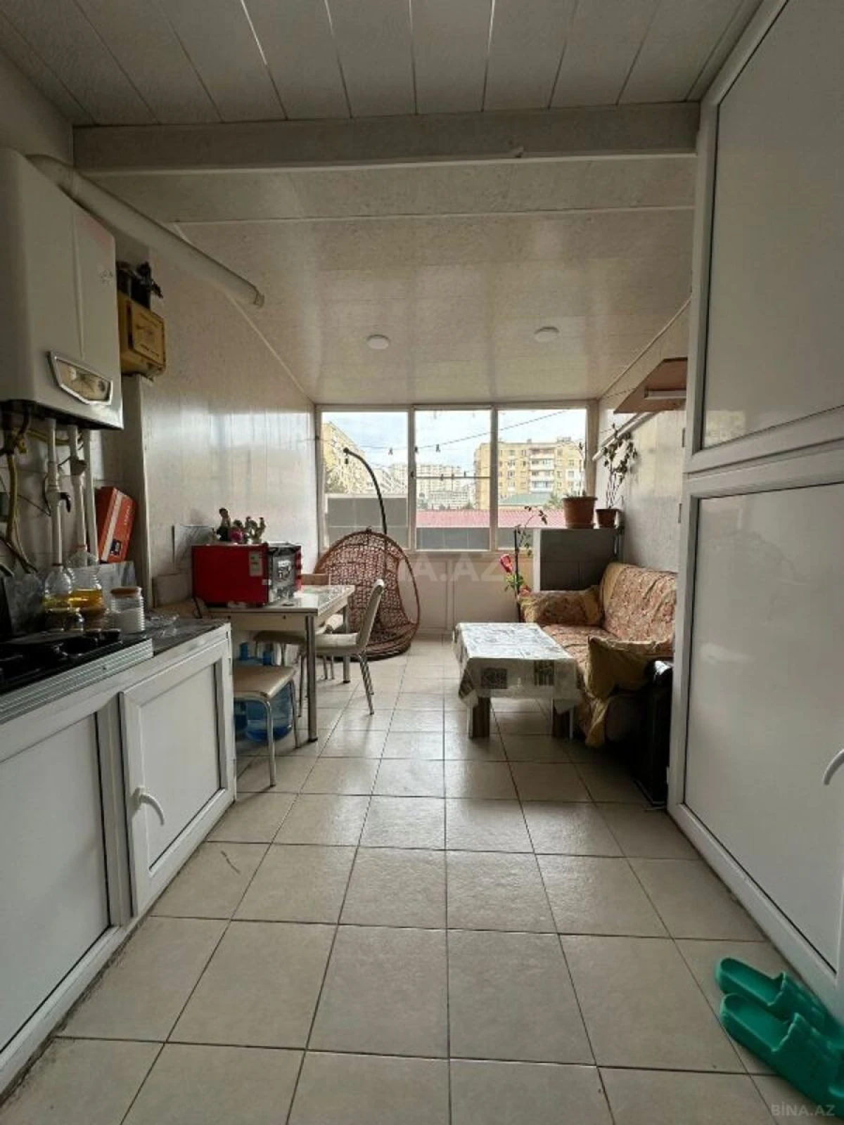 Satılır 3 otaqlı mənzil 147 m²