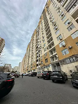 Satılır 3 otaqlı mənzil 147 m² — Bakı, Həzi Aslanov qəs. 3 otaq 147.00 m²