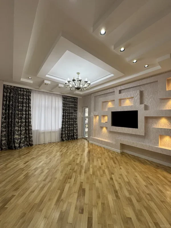 Satılır 3 otaqlı mənzil 106 m²