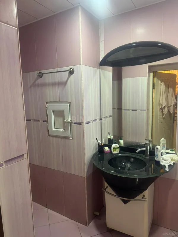 Satılır 2 otaqlı mənzil 85 m²