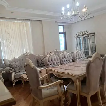 Satılır 3 otaqlı mənzil 105 m² — Bakı, İnşaatçılar 3 otaq 105.00 m²