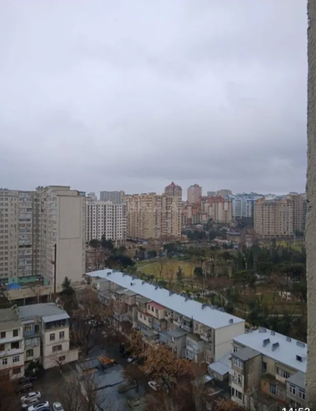 Kirayə verilir 3 otaqlı mənzil 140 m²