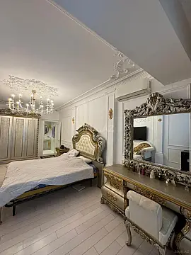 Satılır 4 otaqlı mənzil 182 m²