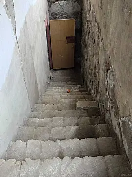 Satılır obyekt 298 m²