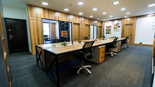 Kirayə verilir 5 otaqlı ofis 230 m²