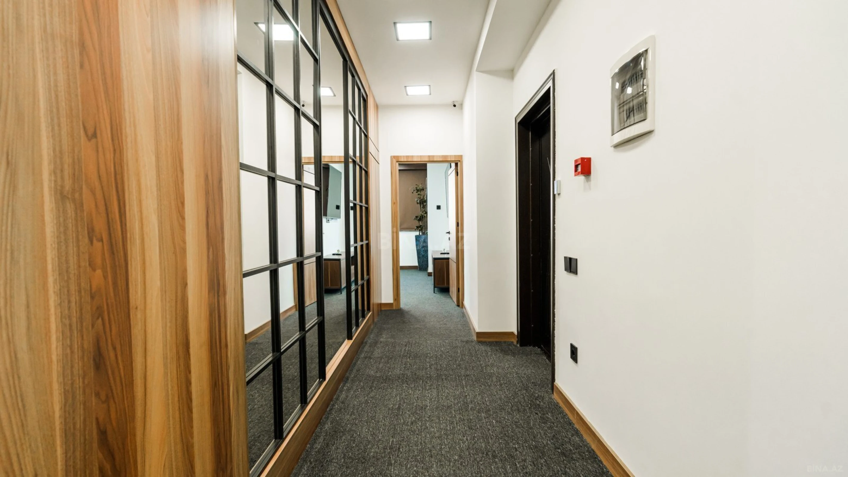 Kirayə verilir 5 otaqlı ofis 230 m²