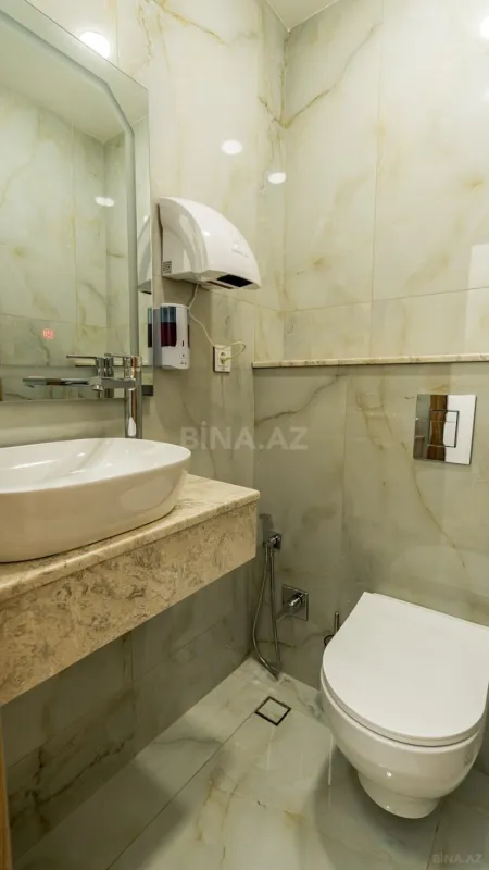 Kirayə verilir 5 otaqlı ofis 230 m²