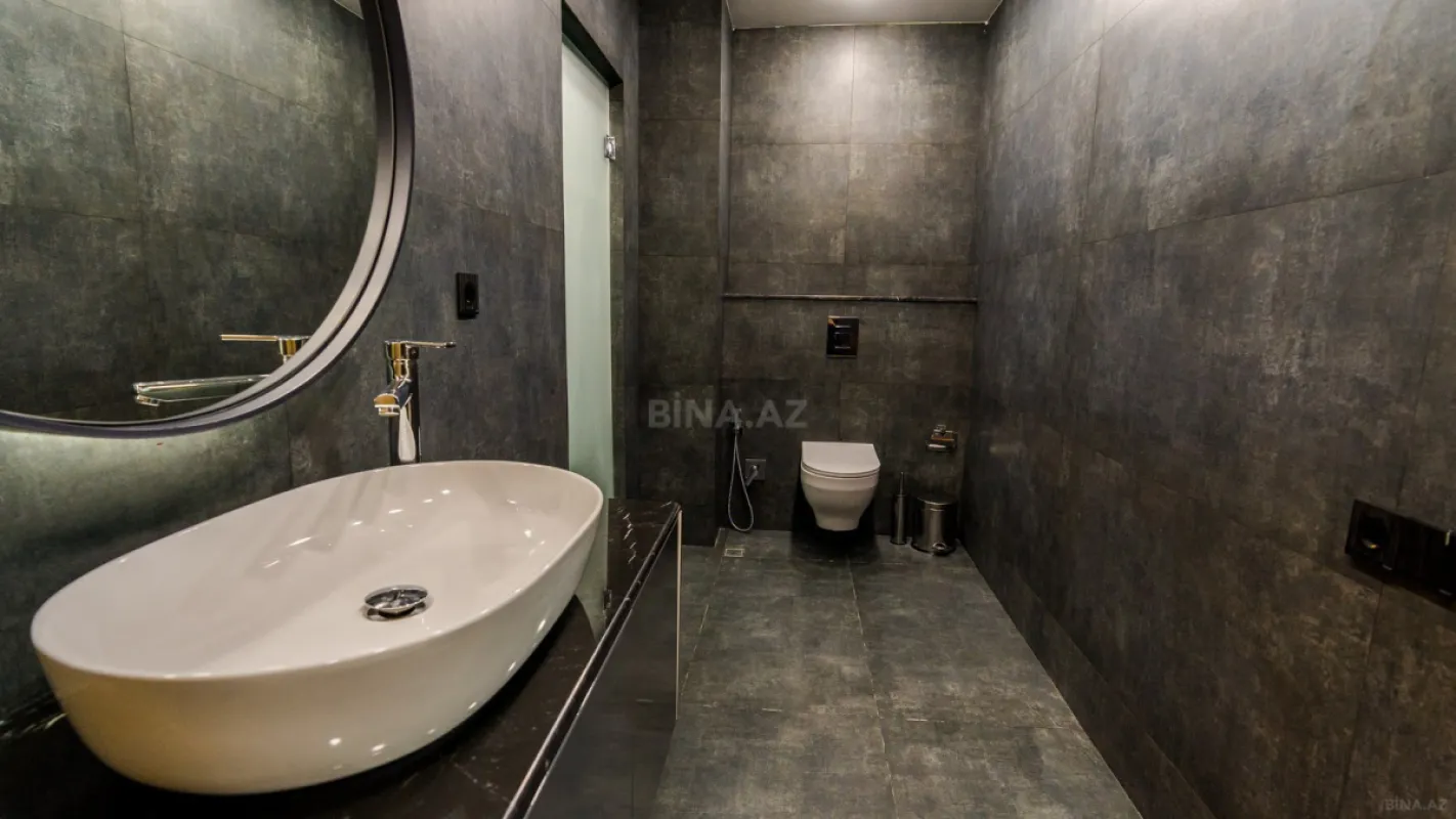 Kirayə verilir 5 otaqlı ofis 230 m²