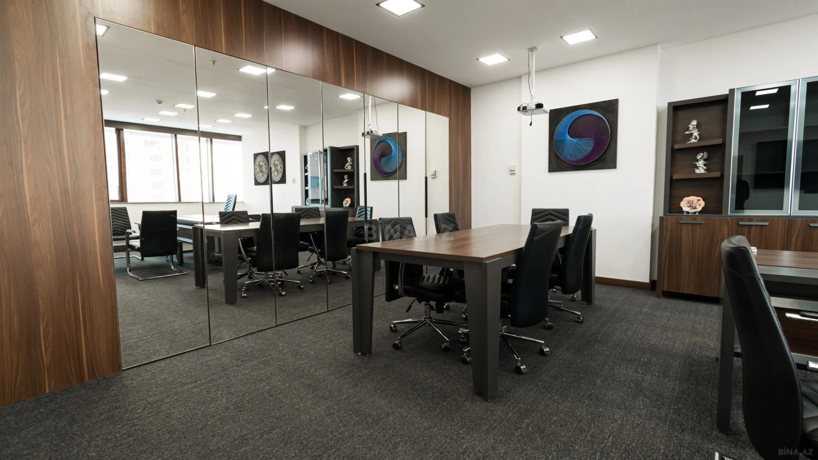 Kirayə verilir 5 otaqlı ofis 230 m²
