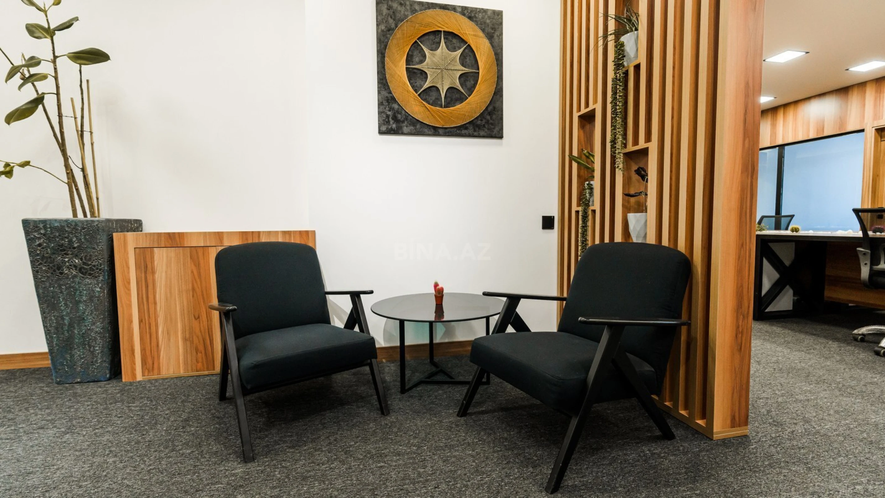 Kirayə verilir 5 otaqlı ofis 230 m²