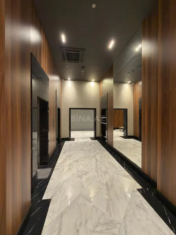 Satılır 4 otaqlı mənzil 194 m²