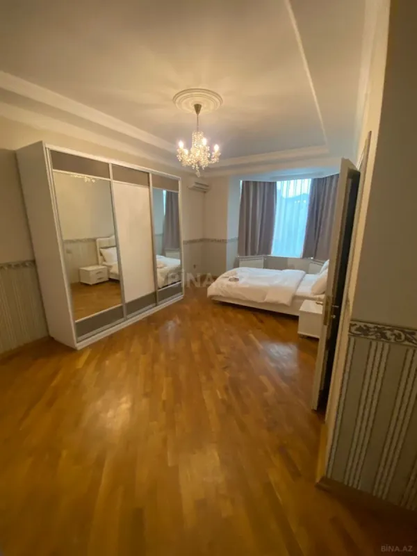 Satılır obyekt 1000 m²