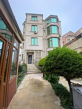 Satılır obyekt 1000 m²