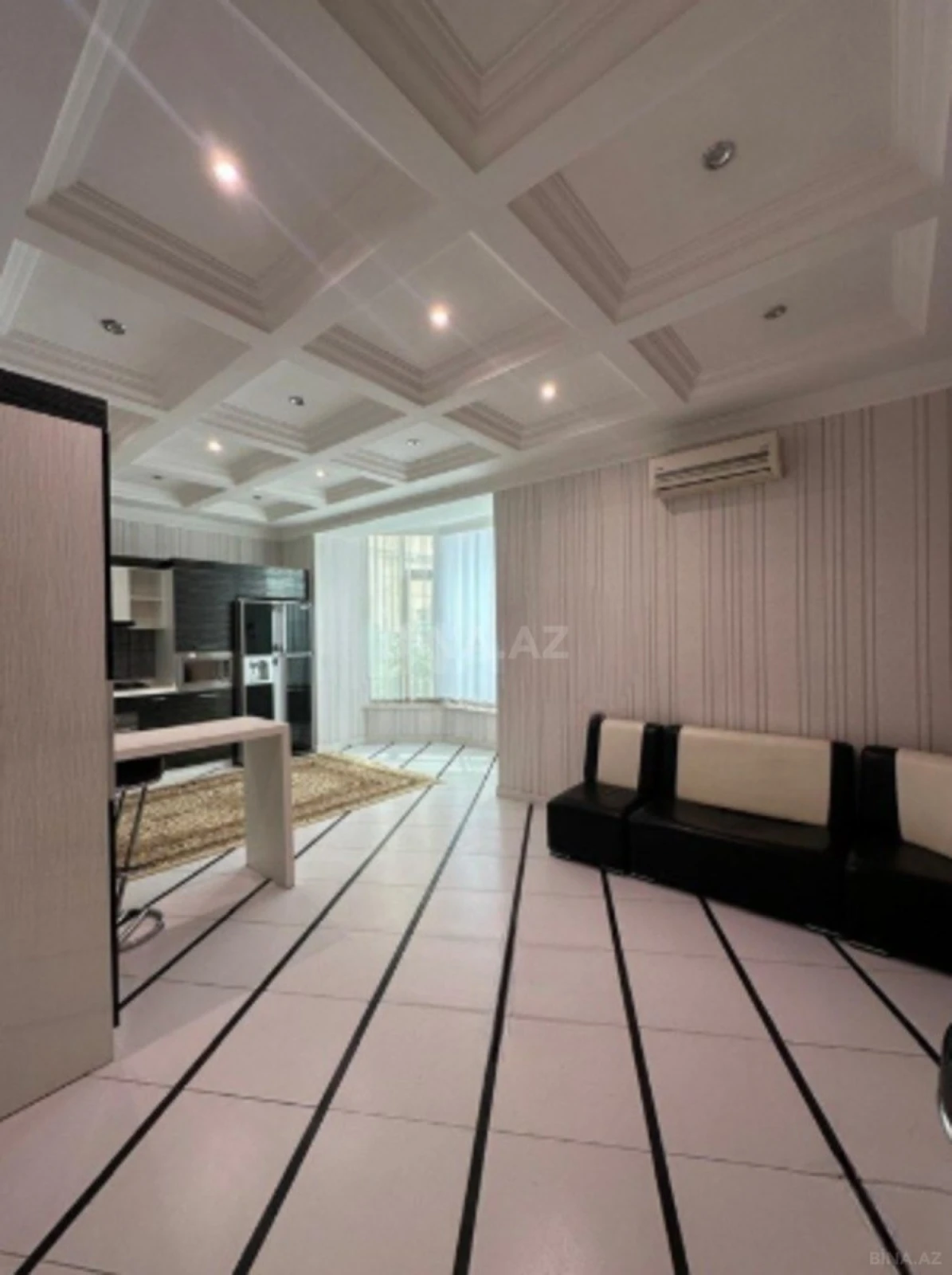 Satılır obyekt 1000 m²