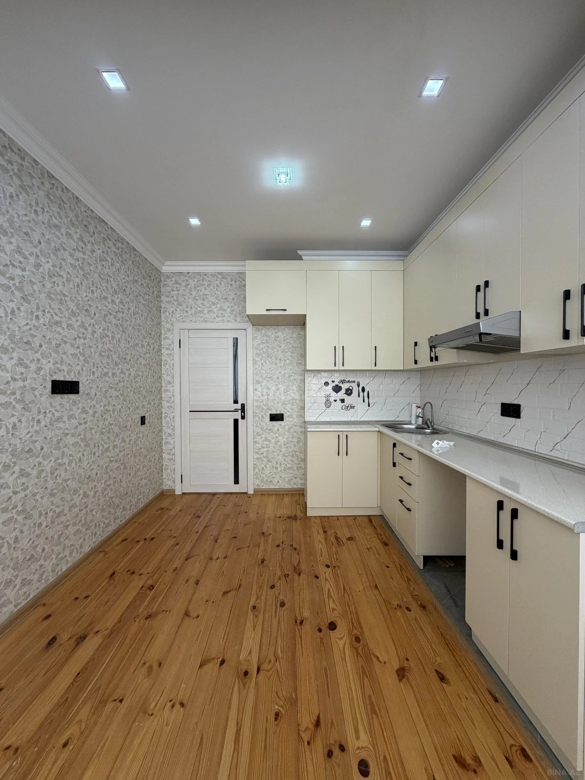Satılır 2 otaqlı mənzil 53 m²