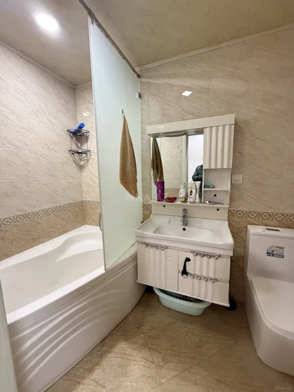 Satılır 2 otaqlı mənzil 70 m²