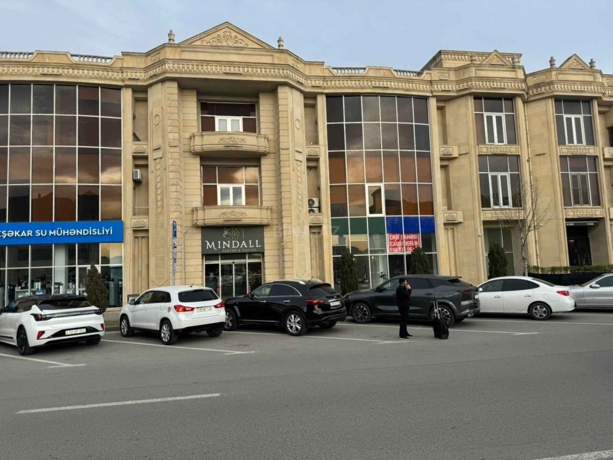 Kirayə verilir obyekt 190 m²