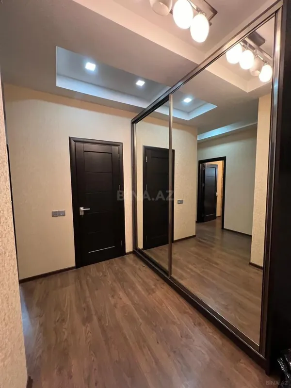 Kirayə verilir 3 otaqlı mənzil 98 m²