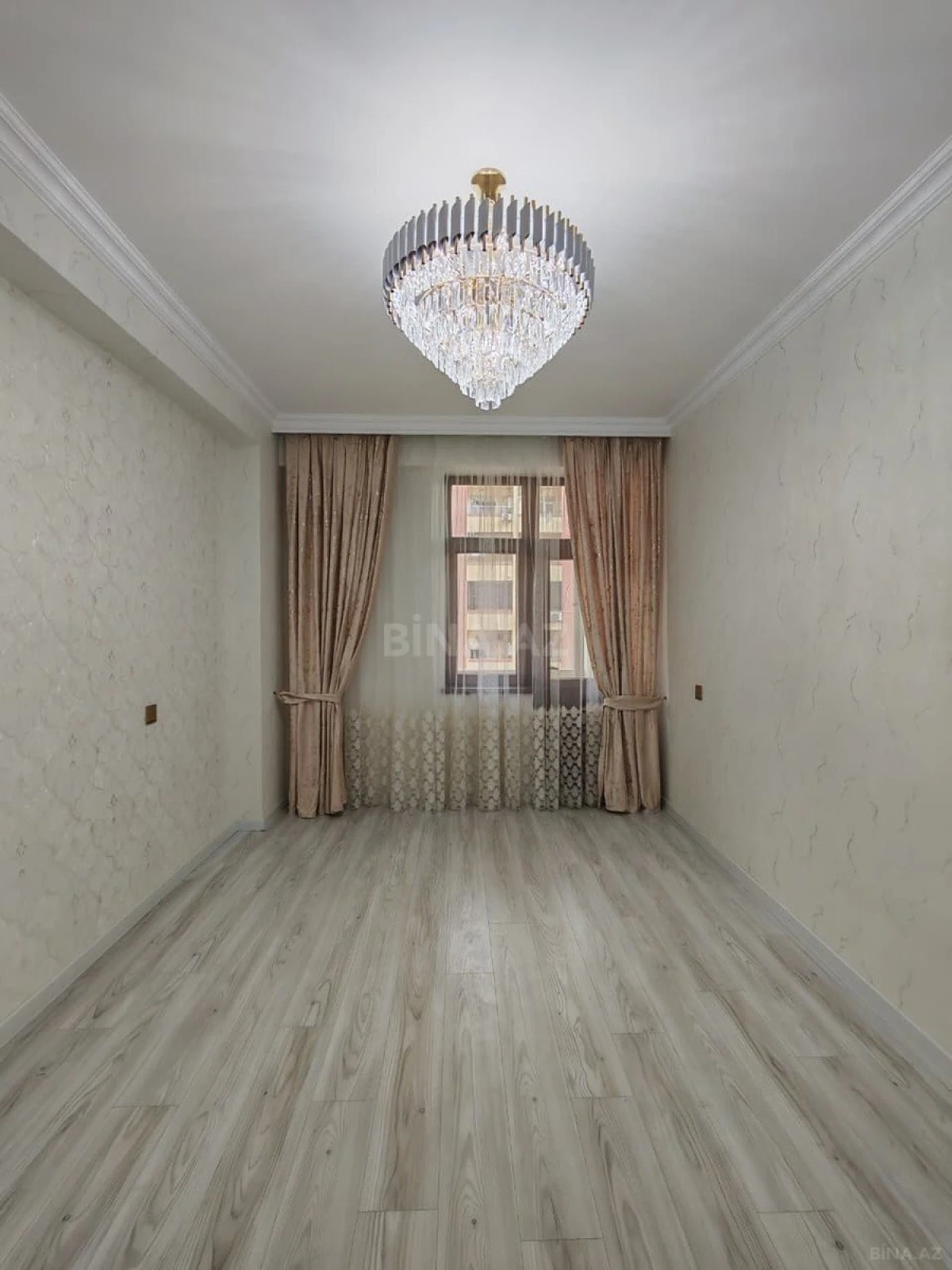 Satılır 3 otaqlı mənzil 90 m²