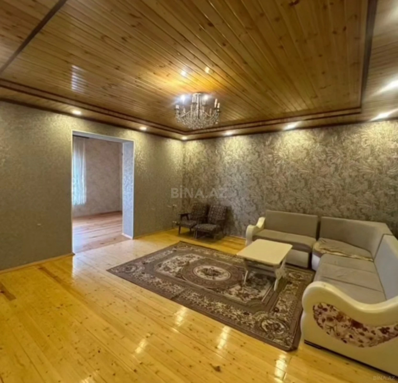 Kirayə verilir 6 otaqlı həyət evi 240 m²