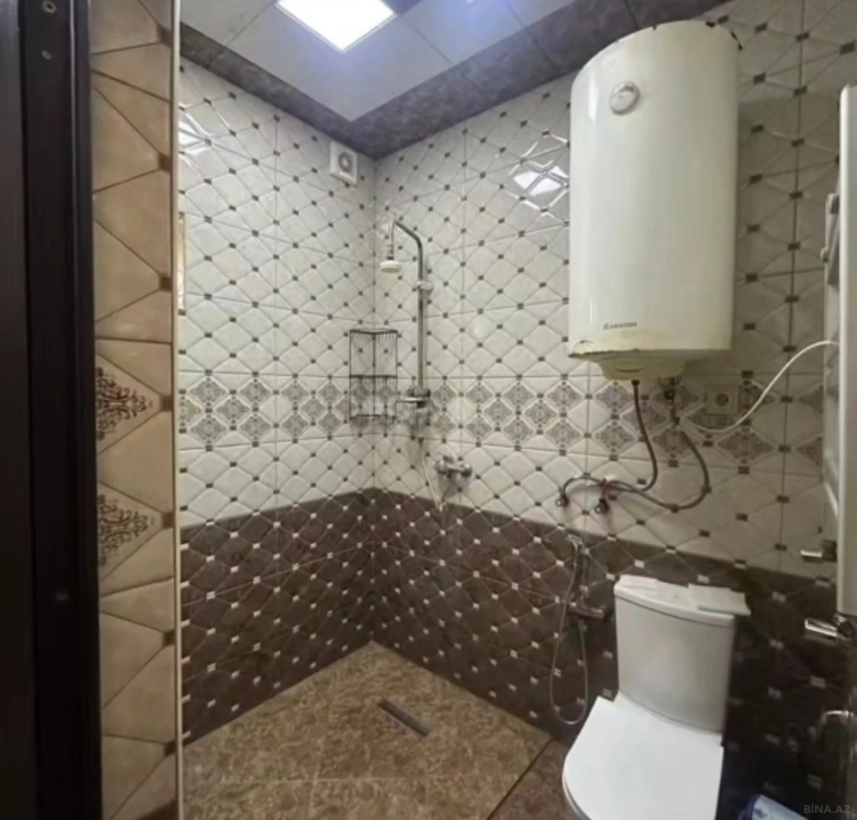 Kirayə verilir 6 otaqlı həyət evi 240 m²