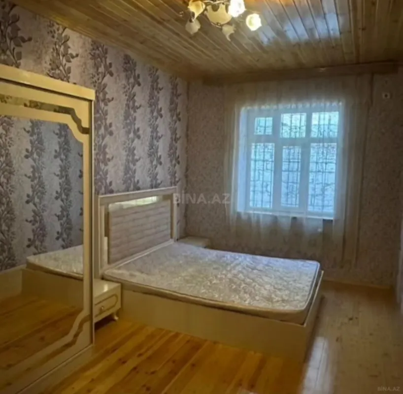 Kirayə verilir 6 otaqlı həyət evi 240 m²