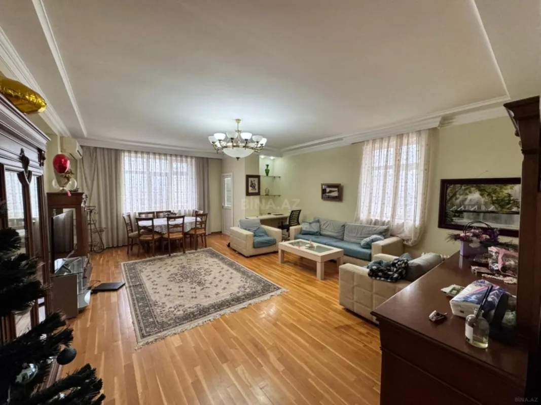 Kirayə verilir 3 otaqlı mənzil 105 m²