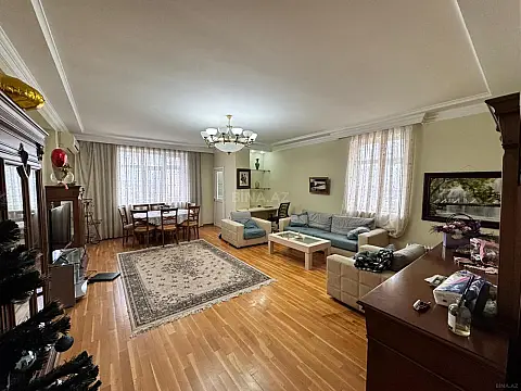 Kirayə verilir 3 otaqlı mənzil 105 m²