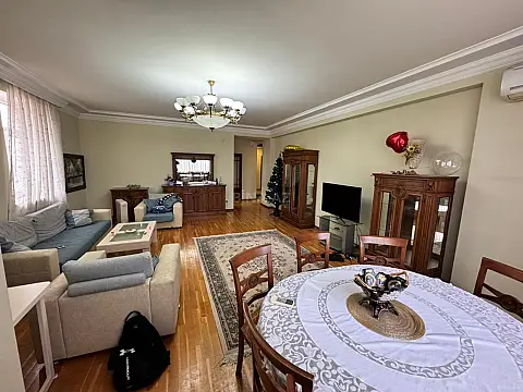 Kirayə verilir 3 otaqlı mənzil 105 m²