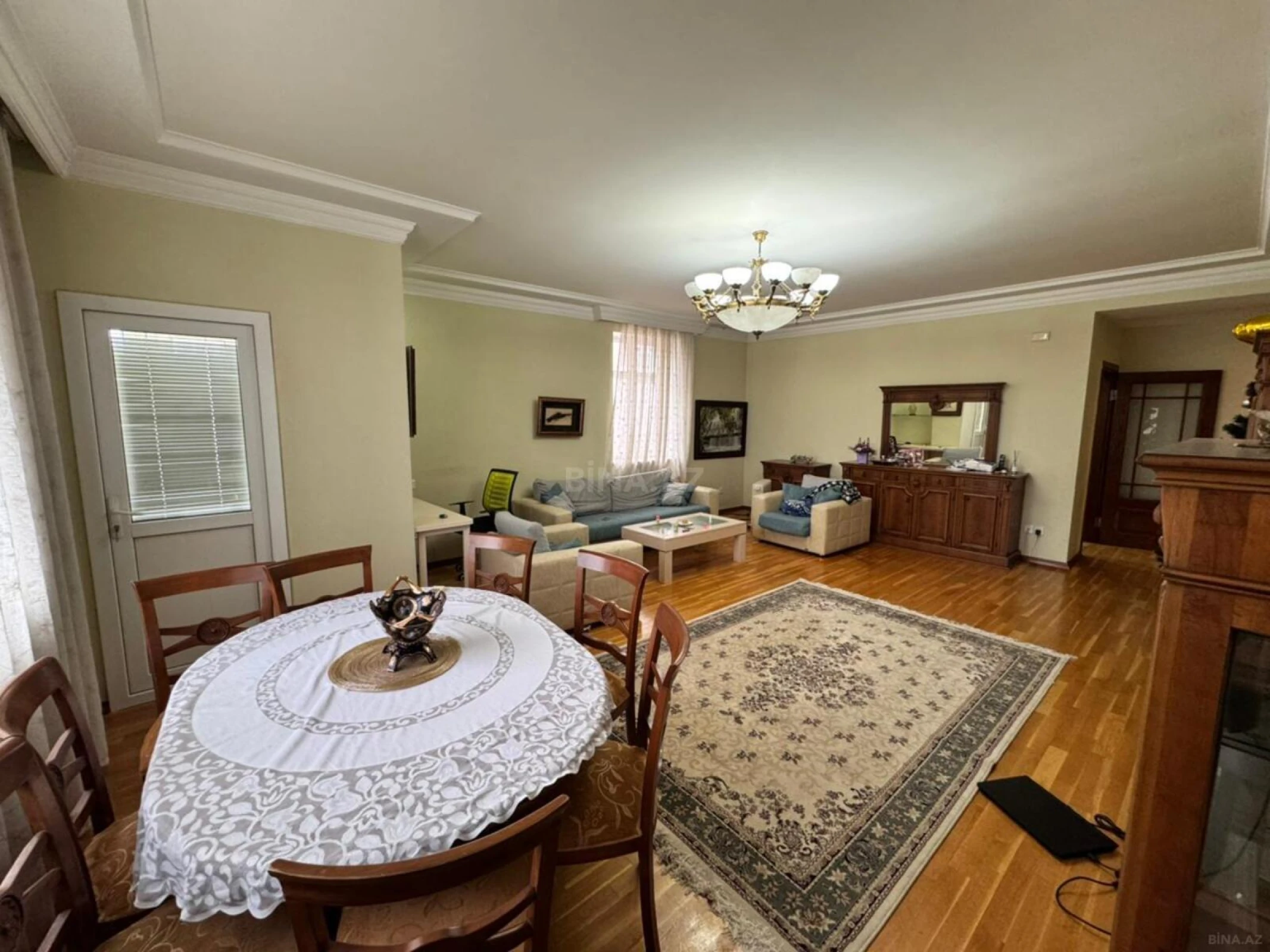 Kirayə verilir 3 otaqlı mənzil 105 m²