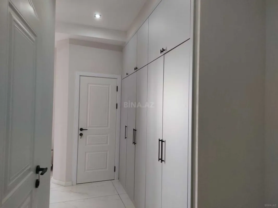 Satılır 3 otaqlı mənzil 105 m²
