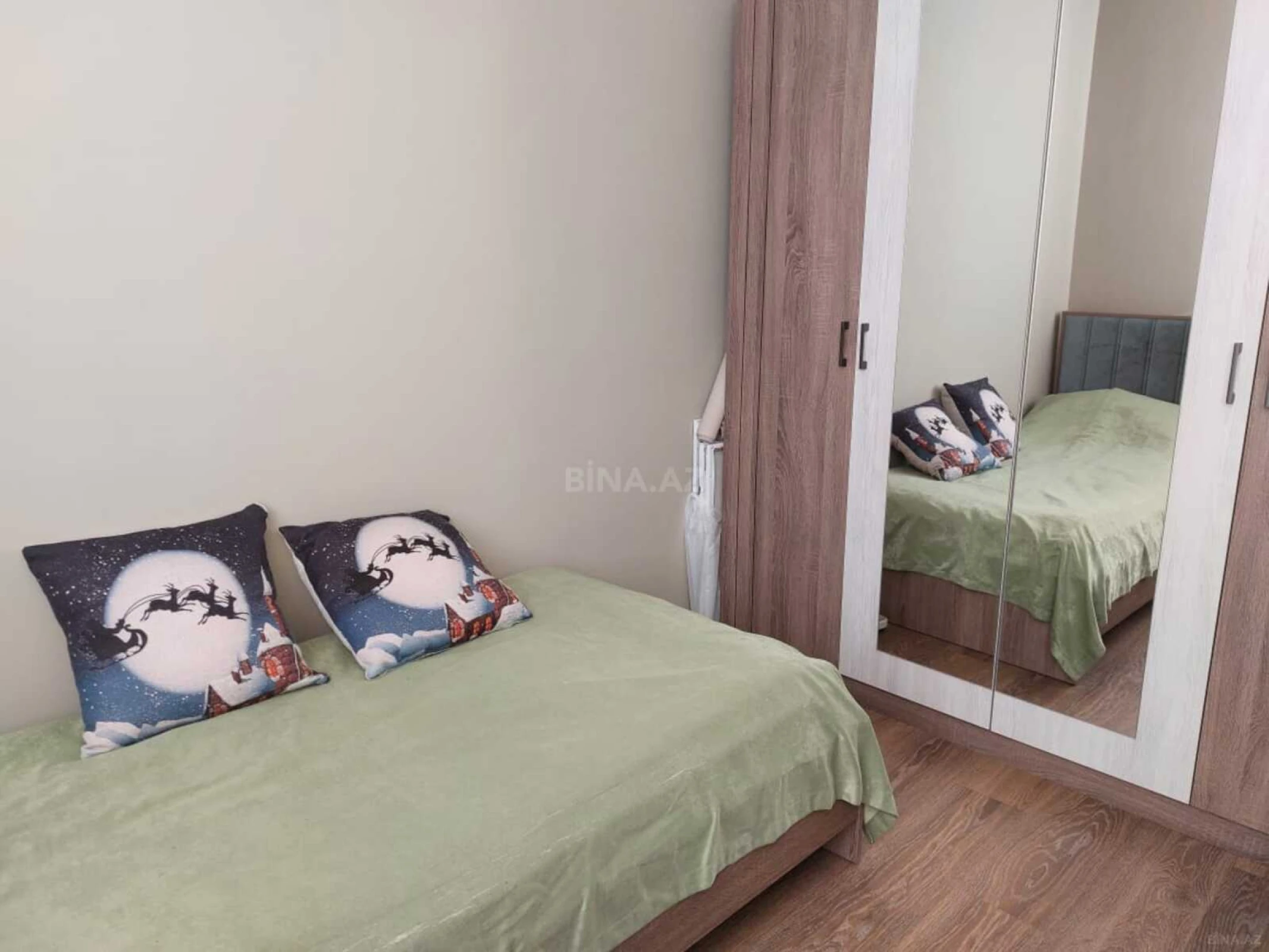 Satılır 3 otaqlı mənzil 105 m²