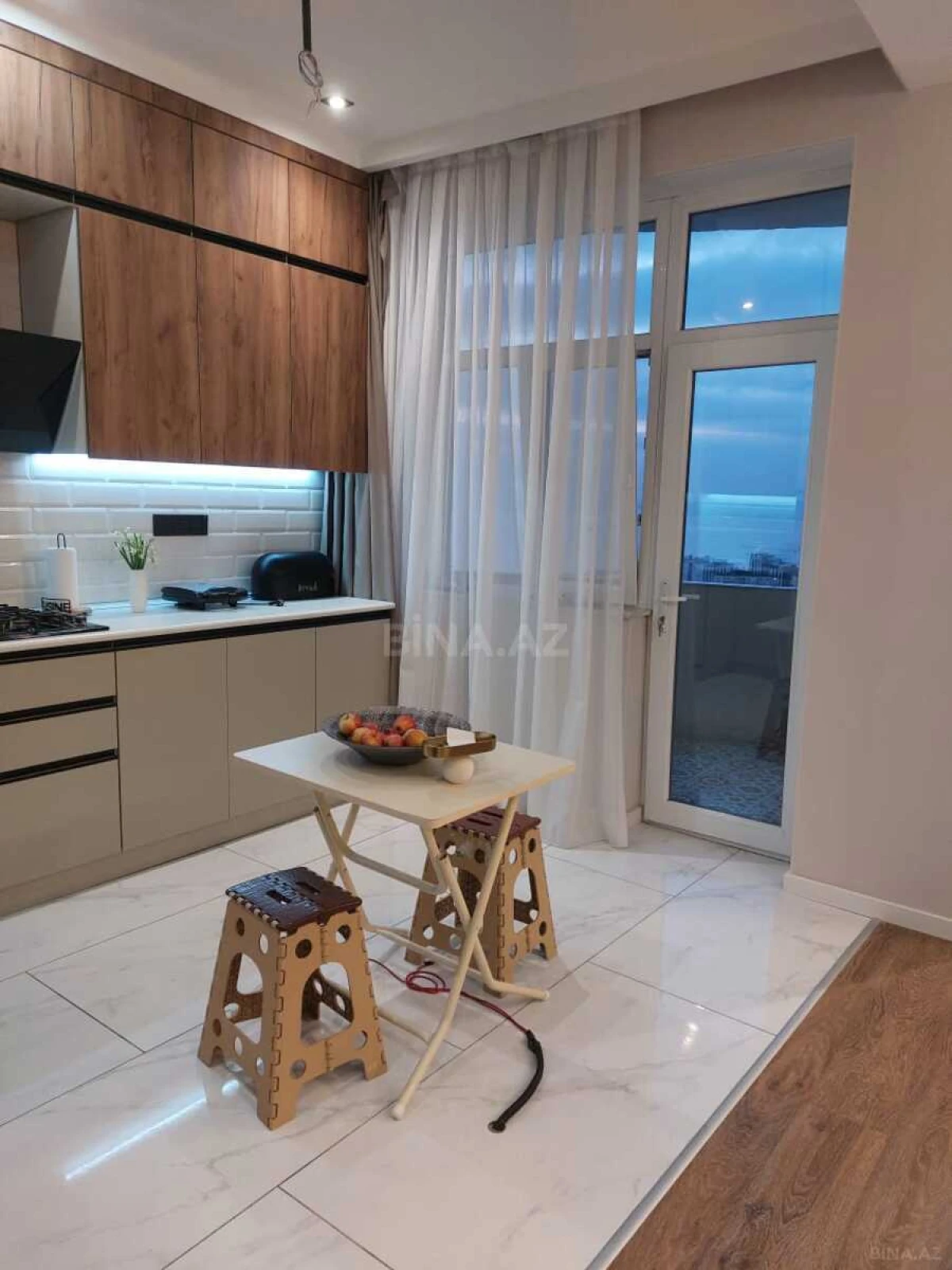 Satılır 3 otaqlı mənzil 105 m²