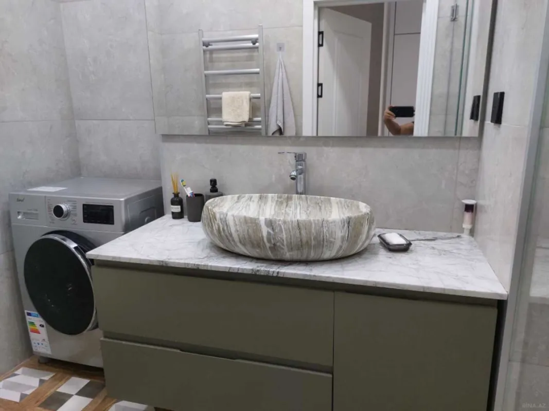 Satılır 3 otaqlı mənzil 105 m²