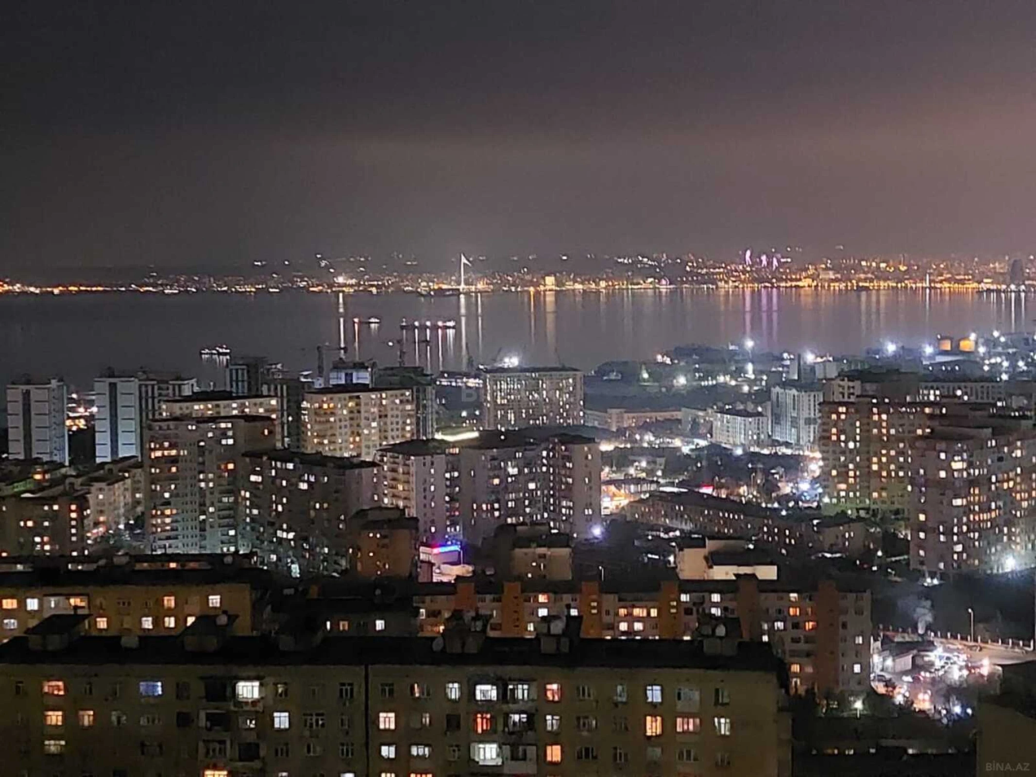 Satılır 3 otaqlı mənzil 105 m²