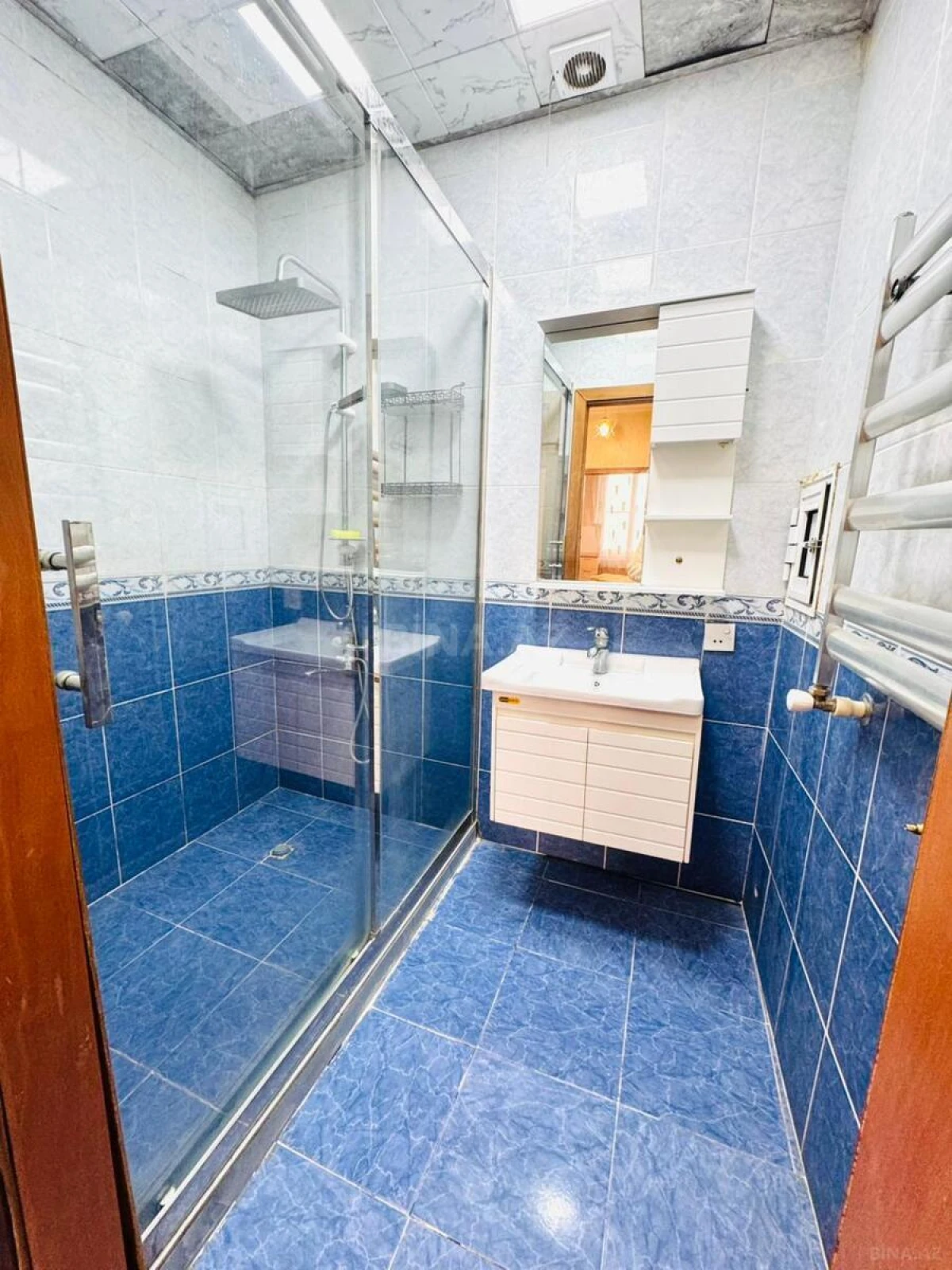 Satılır 3 otaqlı mənzil 105 m²
