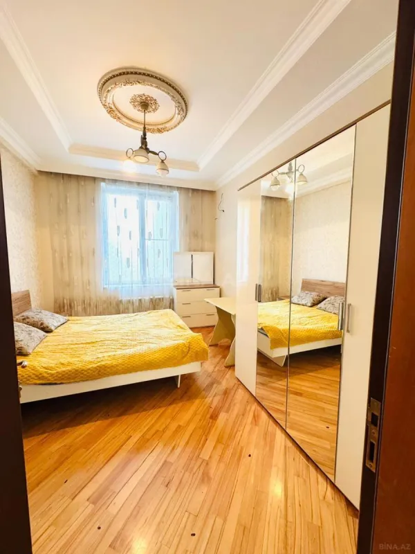Satılır 3 otaqlı mənzil 105 m²