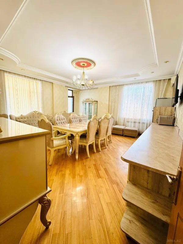 Satılır 3 otaqlı mənzil 105 m²