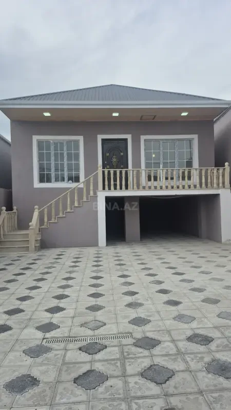 Satılır 4 otaqlı həyət evi 120 m²