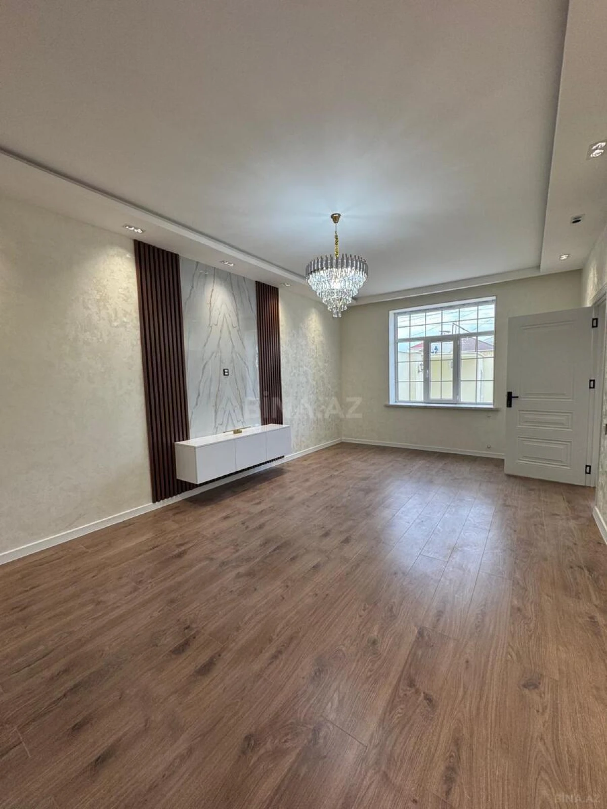 Satılır 6 otaqlı həyət evi 260 m²