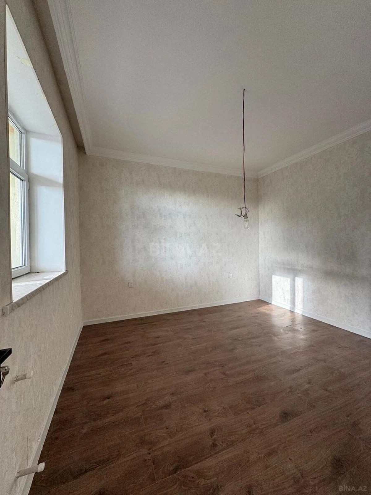 Satılır 6 otaqlı həyət evi 260 m²