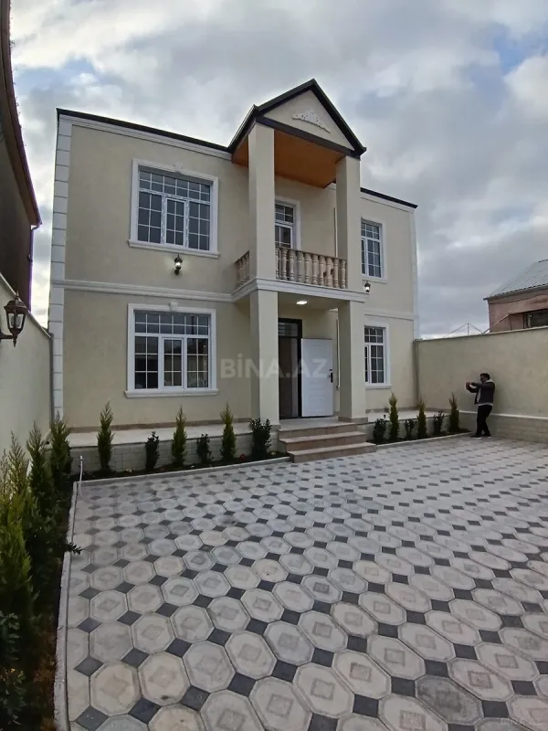 Satılır 6 otaqlı həyət evi 260 m²