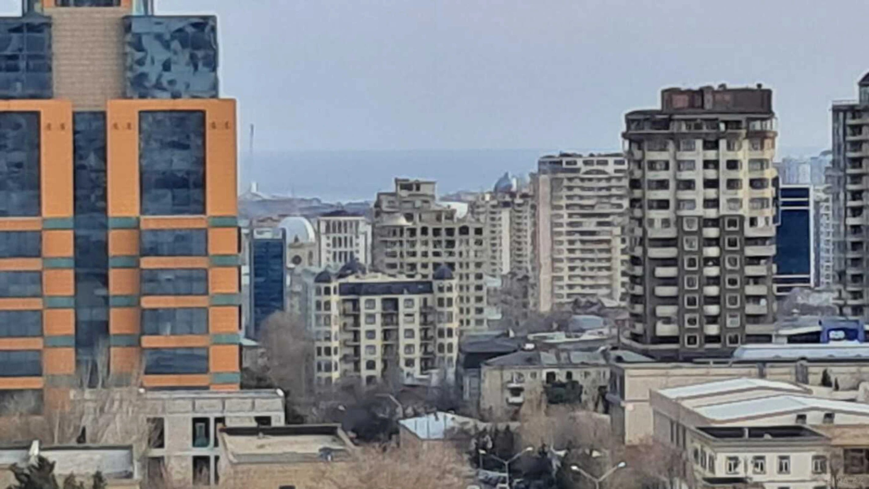 Kirayə verilir 2 otaqlı mənzil 90 m²