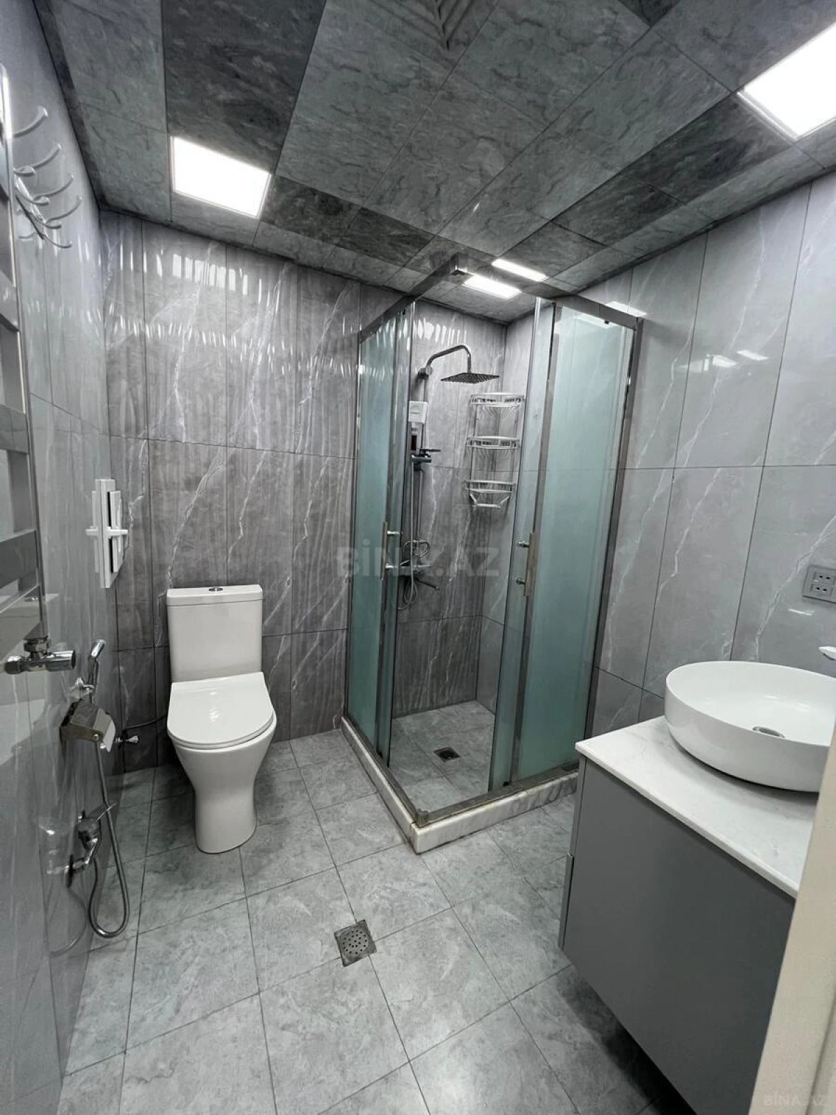 Kirayə verilir 3 otaqlı mənzil 68 m²