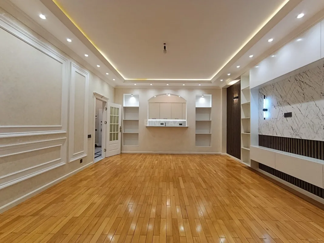 Satılır 3 otaqlı mənzil 106 m²