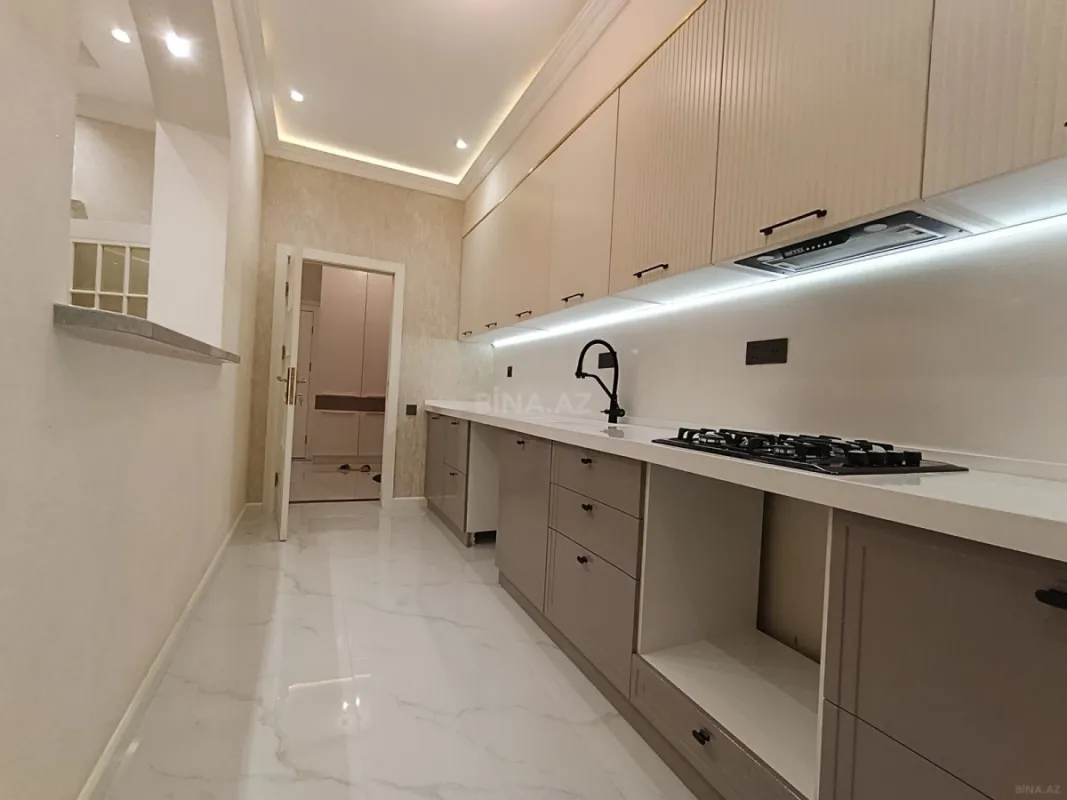Satılır 3 otaqlı mənzil 106 m²