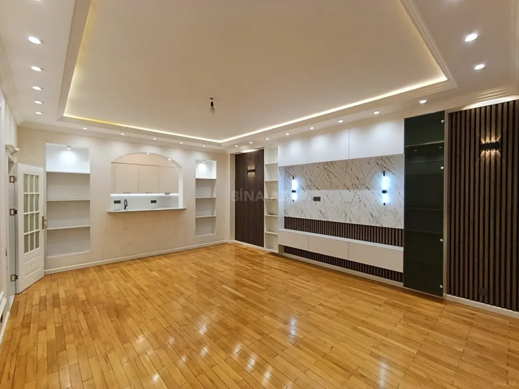 Satılır 3 otaqlı mənzil 106 m²