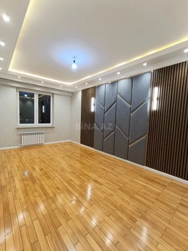 Satılır 3 otaqlı mənzil 106 m²
