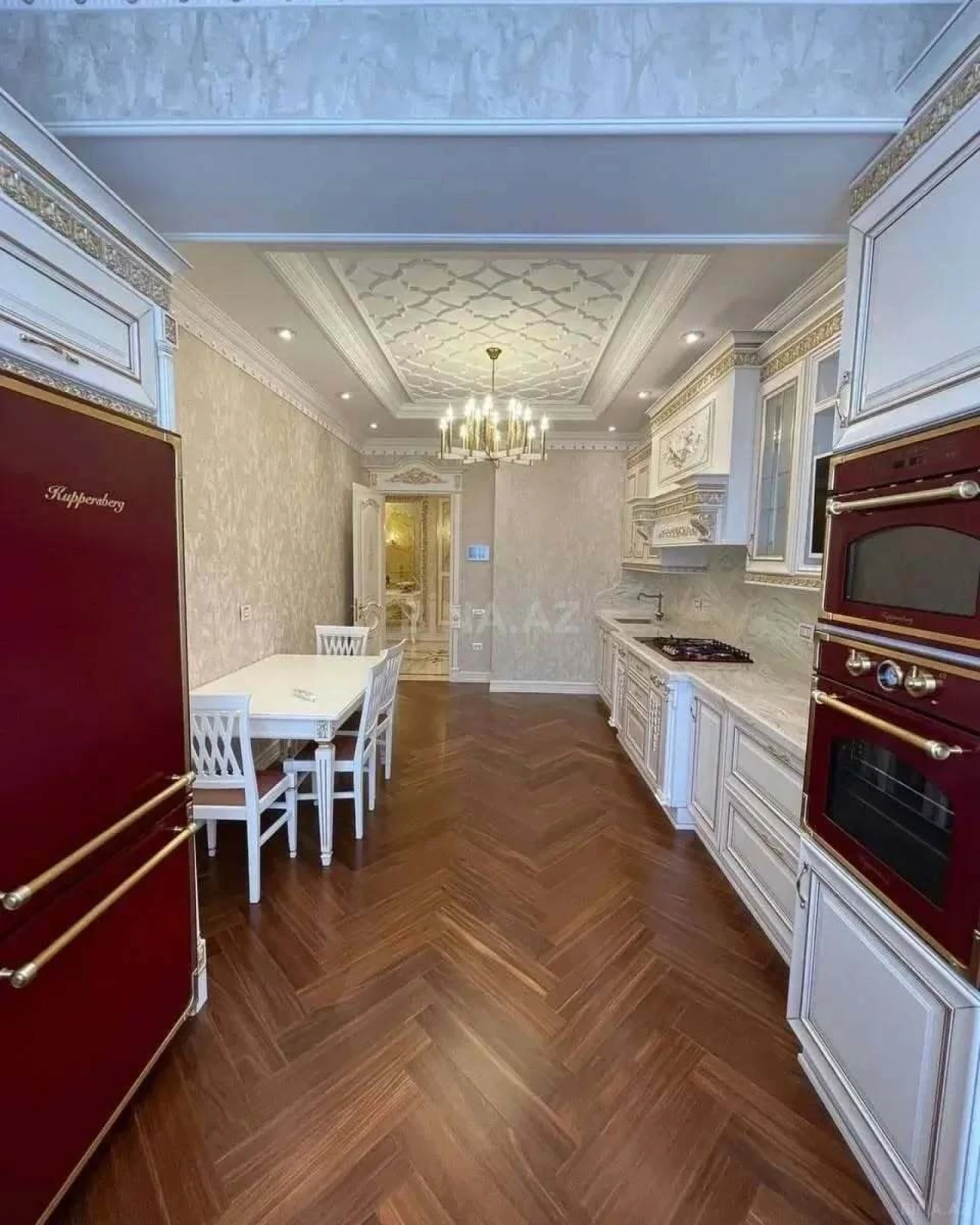 Kirayə verilir 3 otaqlı mənzil 160 m²