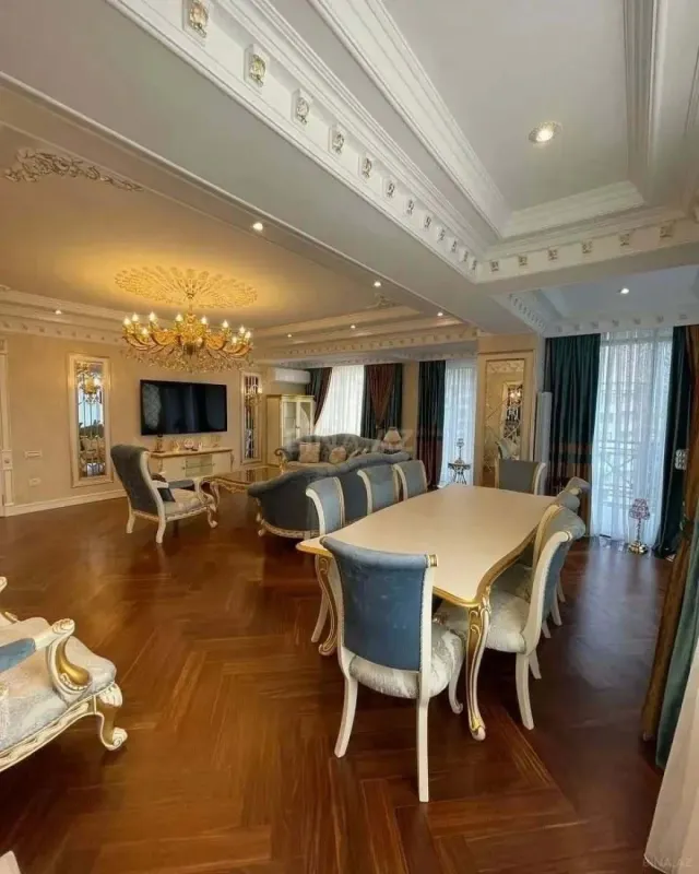 Kirayə verilir 3 otaqlı mənzil 160 m²